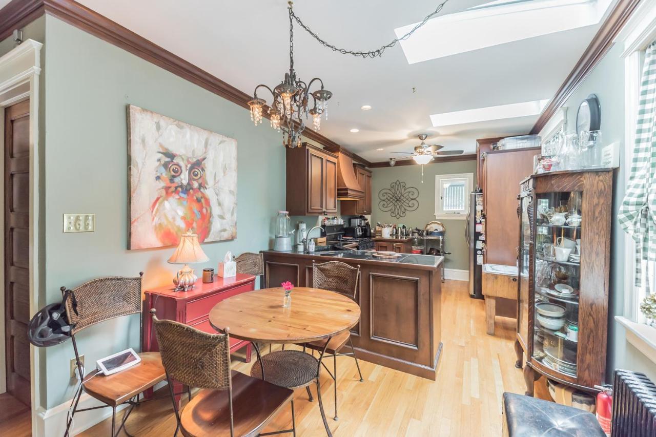 The On Holly Bed & Breakfast Pitman